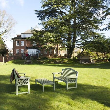 The Manor At Sway - Hotel, Restaurant And Gardens Bagian luar foto