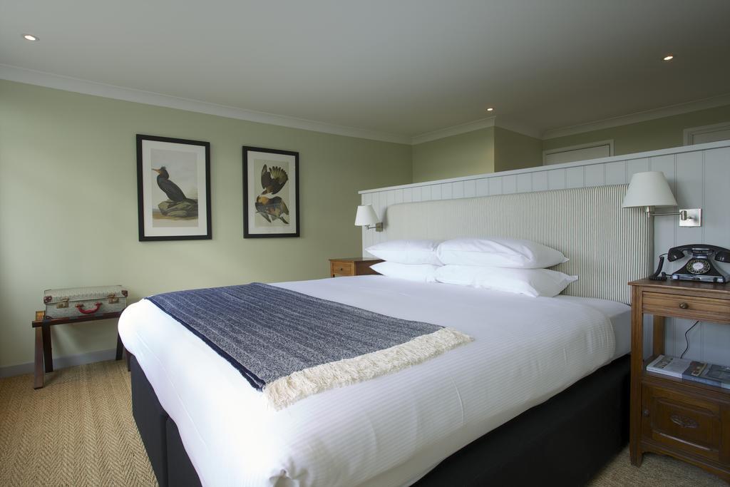 The Manor At Sway - Hotel, Restaurant And Gardens Ruang foto
