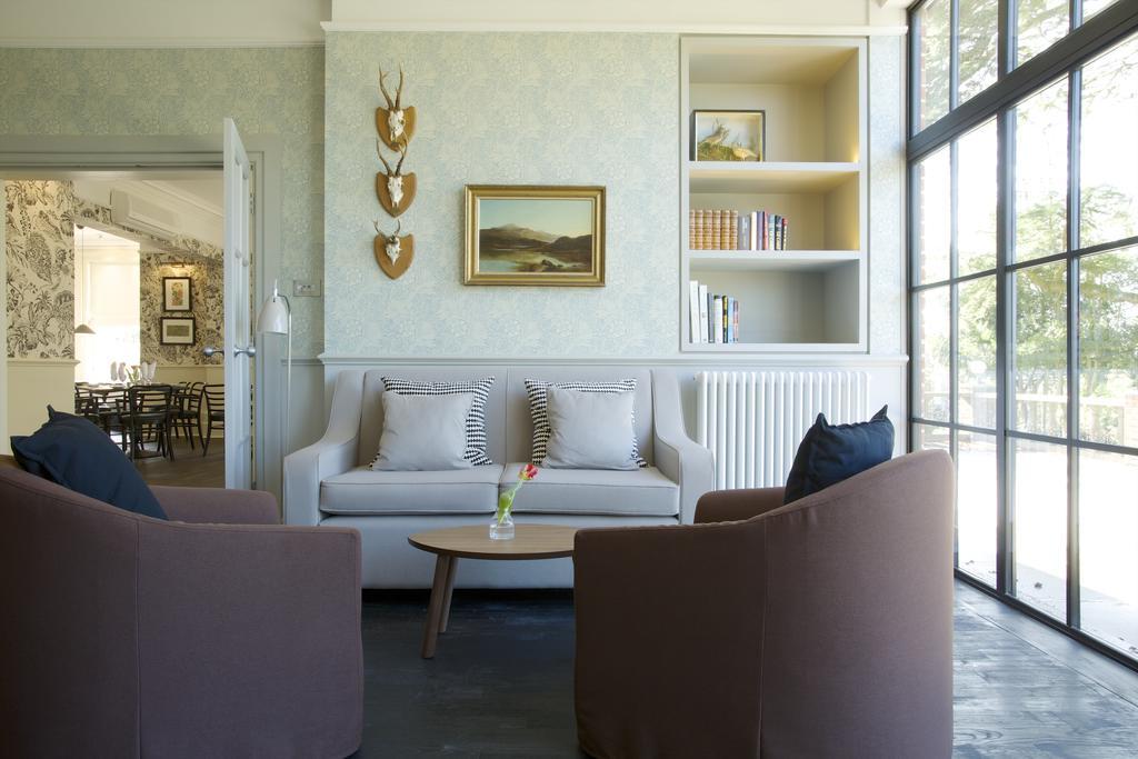 The Manor At Sway - Hotel, Restaurant And Gardens Bagian luar foto