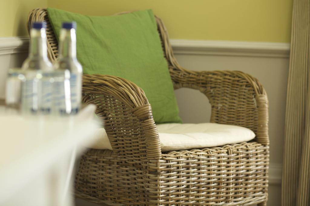 The Manor At Sway - Hotel, Restaurant And Gardens Bagian luar foto