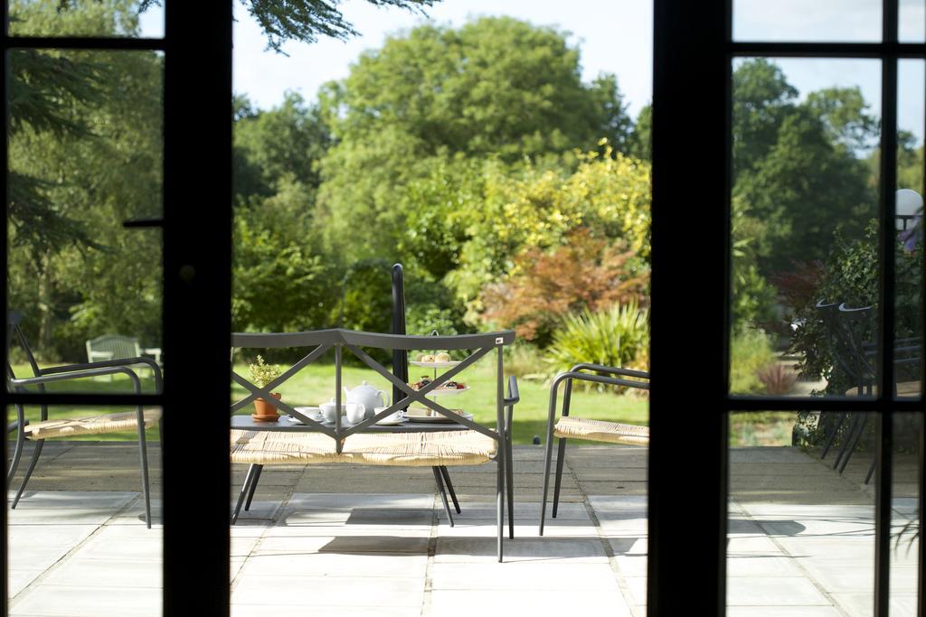 The Manor At Sway - Hotel, Restaurant And Gardens Bagian luar foto